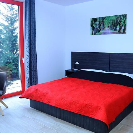 Top Hotel Vertesszolos ภายนอก รูปภาพ