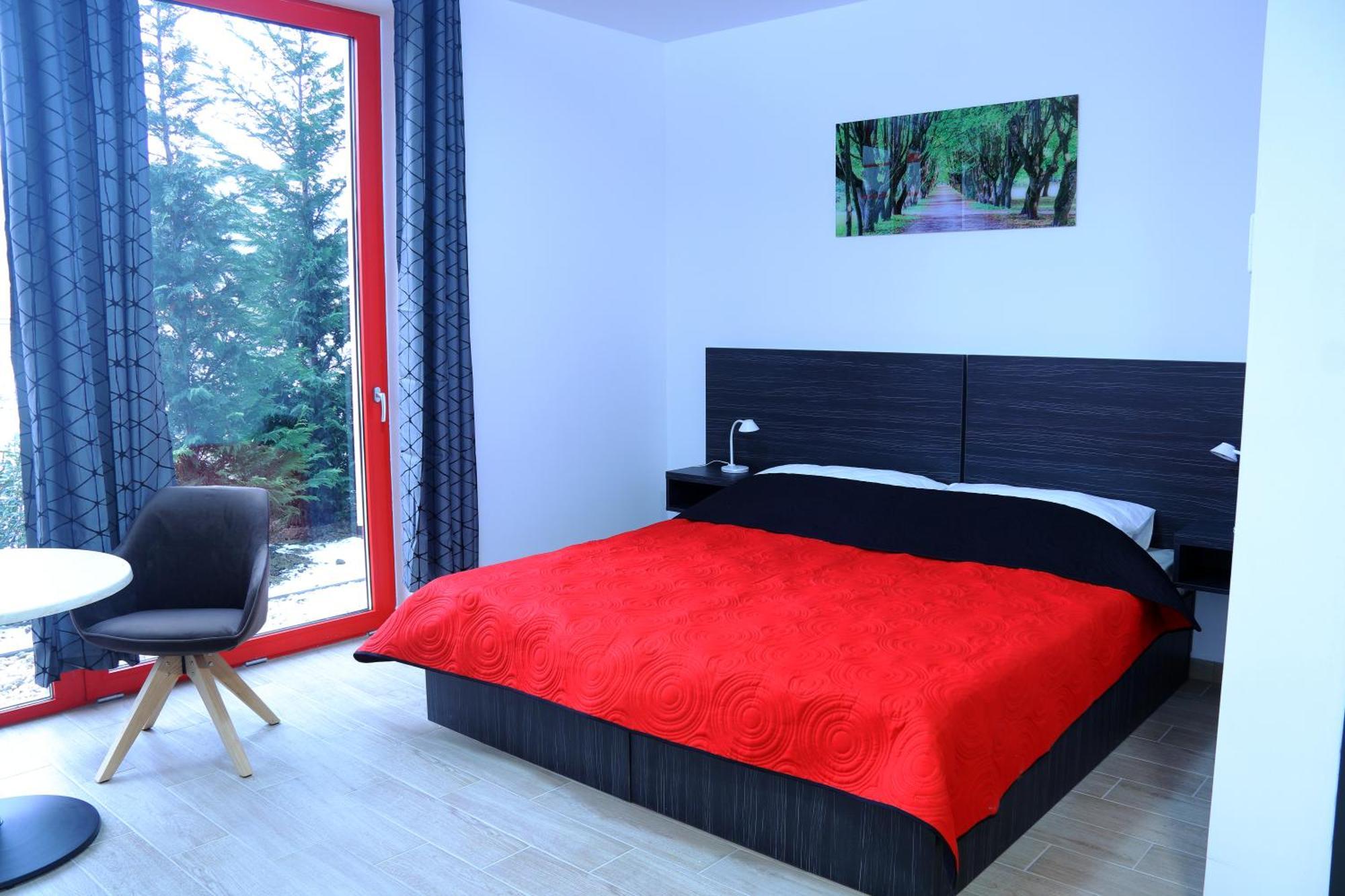 Top Hotel Vertesszolos ภายนอก รูปภาพ