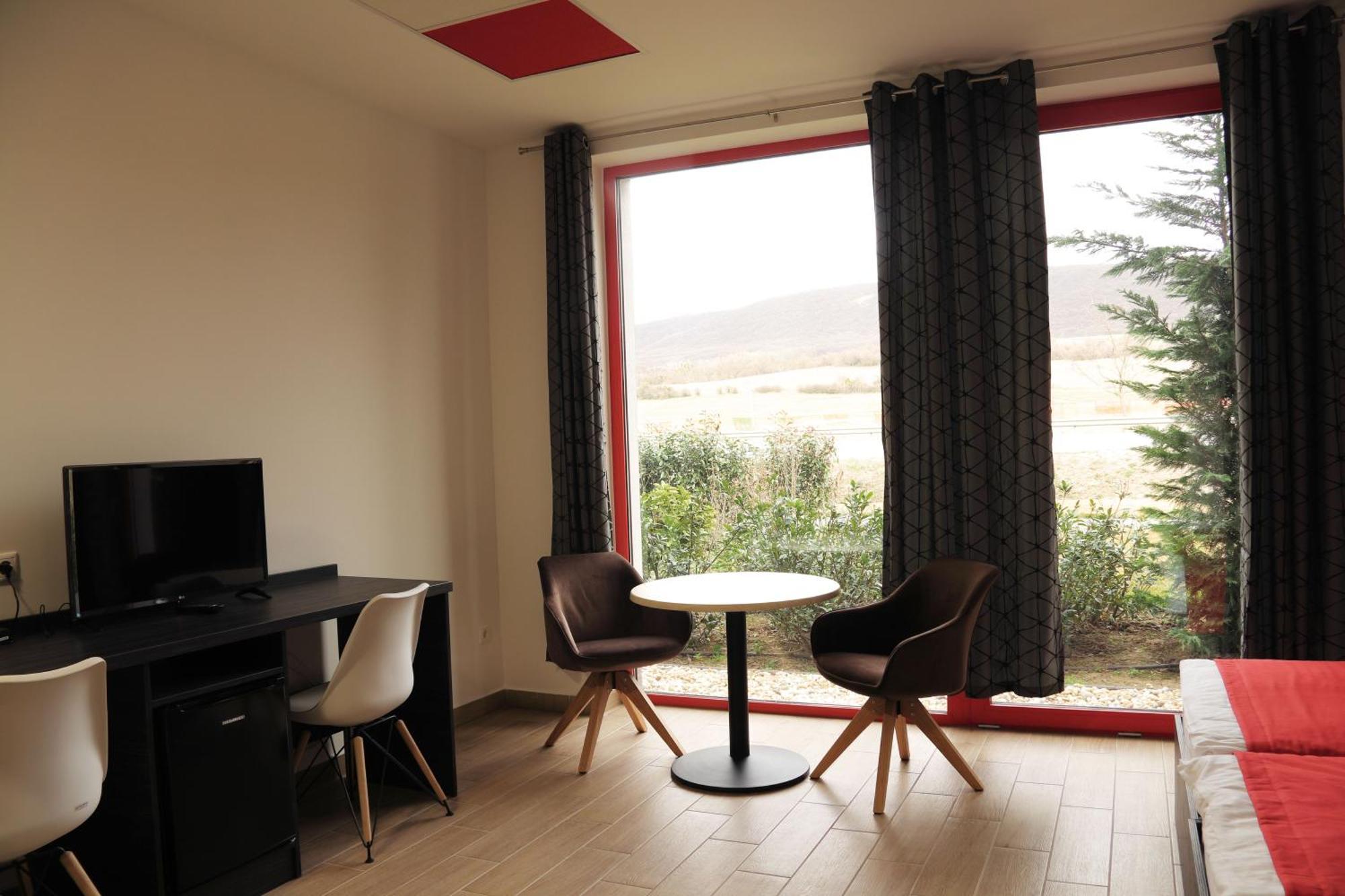 Top Hotel Vertesszolos ภายนอก รูปภาพ
